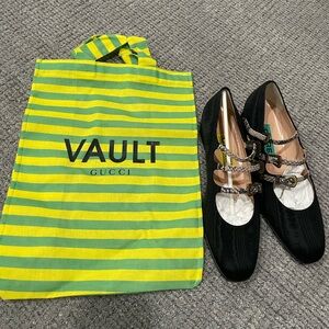 NEVER WORN Carel collaboration with Vault EU 38